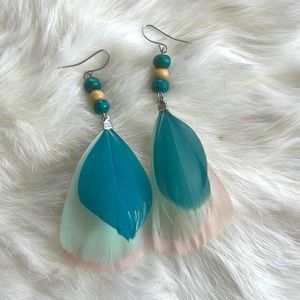 Pretty dangle feather earrings